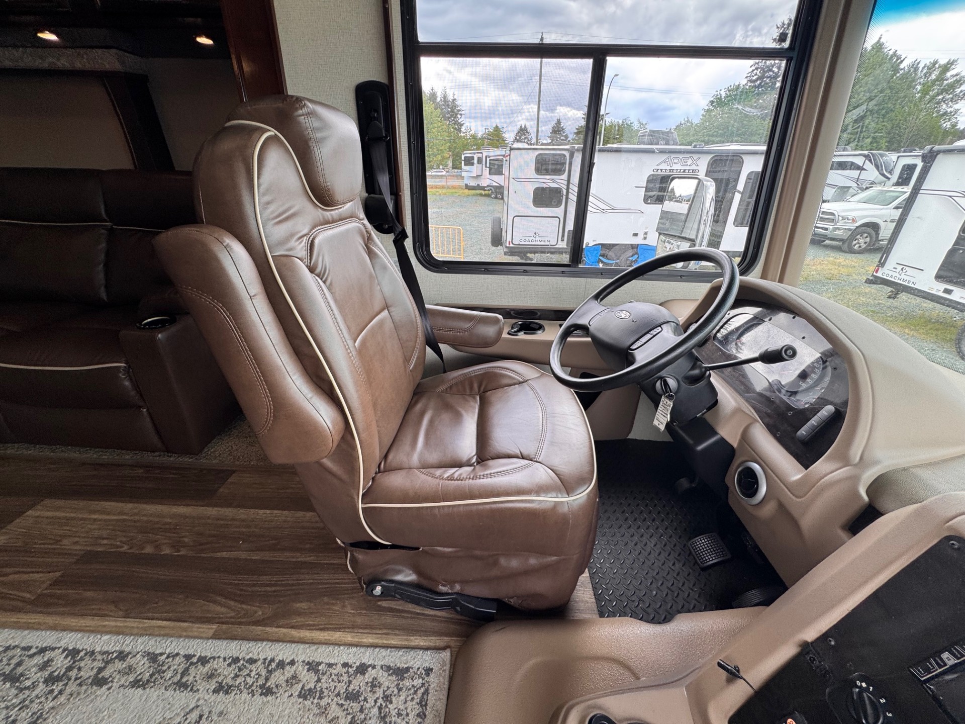 2019 FOREST RIVER Georgetown XL 378TS CLASS A MOTORHOME