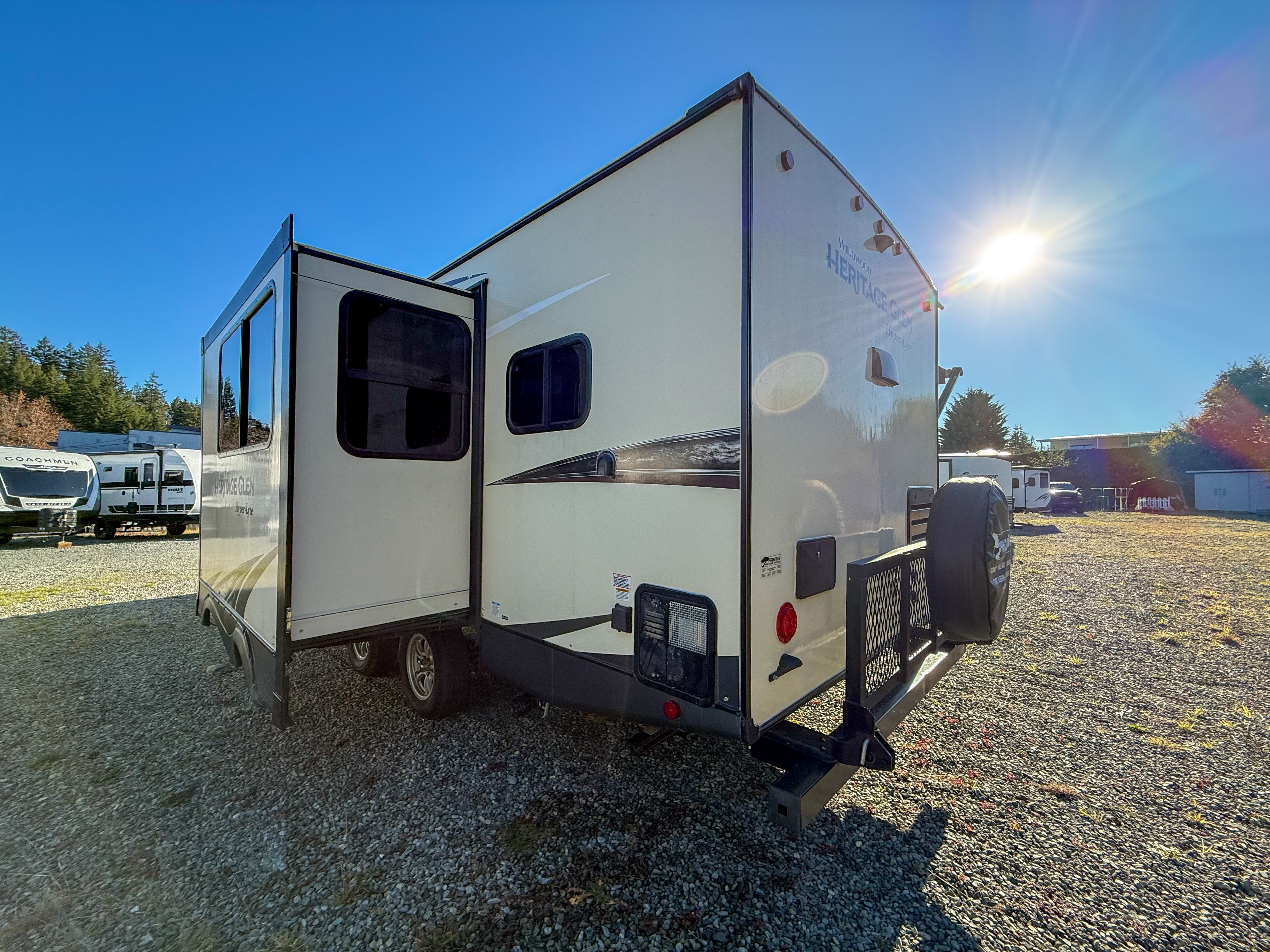 2020 Forest River WILDWOOD HERITAGE GLEN HYPER-LITE 24RKHL TRAVEL TRAILER