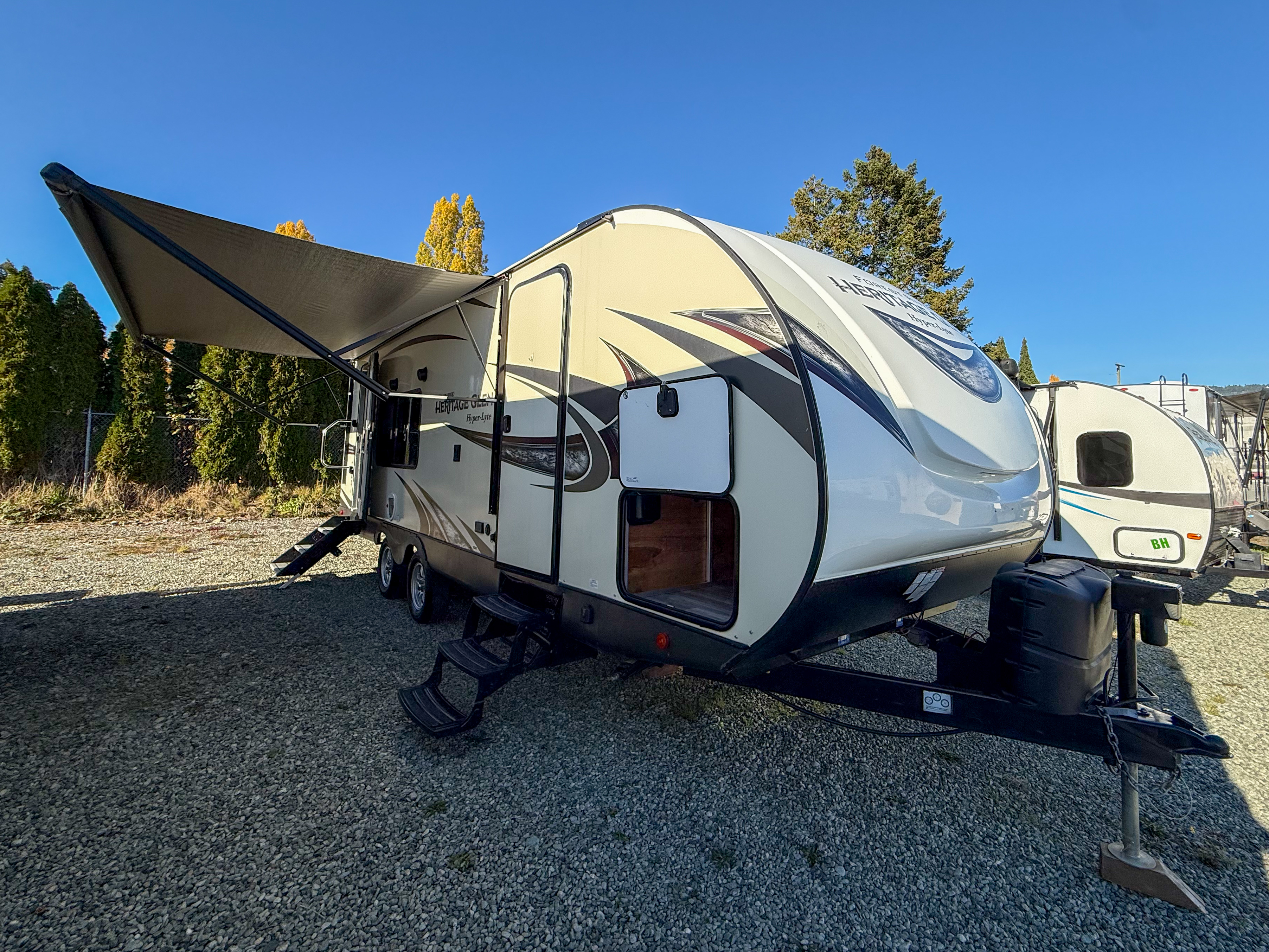 2020 Forest River WILDWOOD HERITAGE GLEN HYPER-LITE 24RKHL TRAVEL TRAILER
