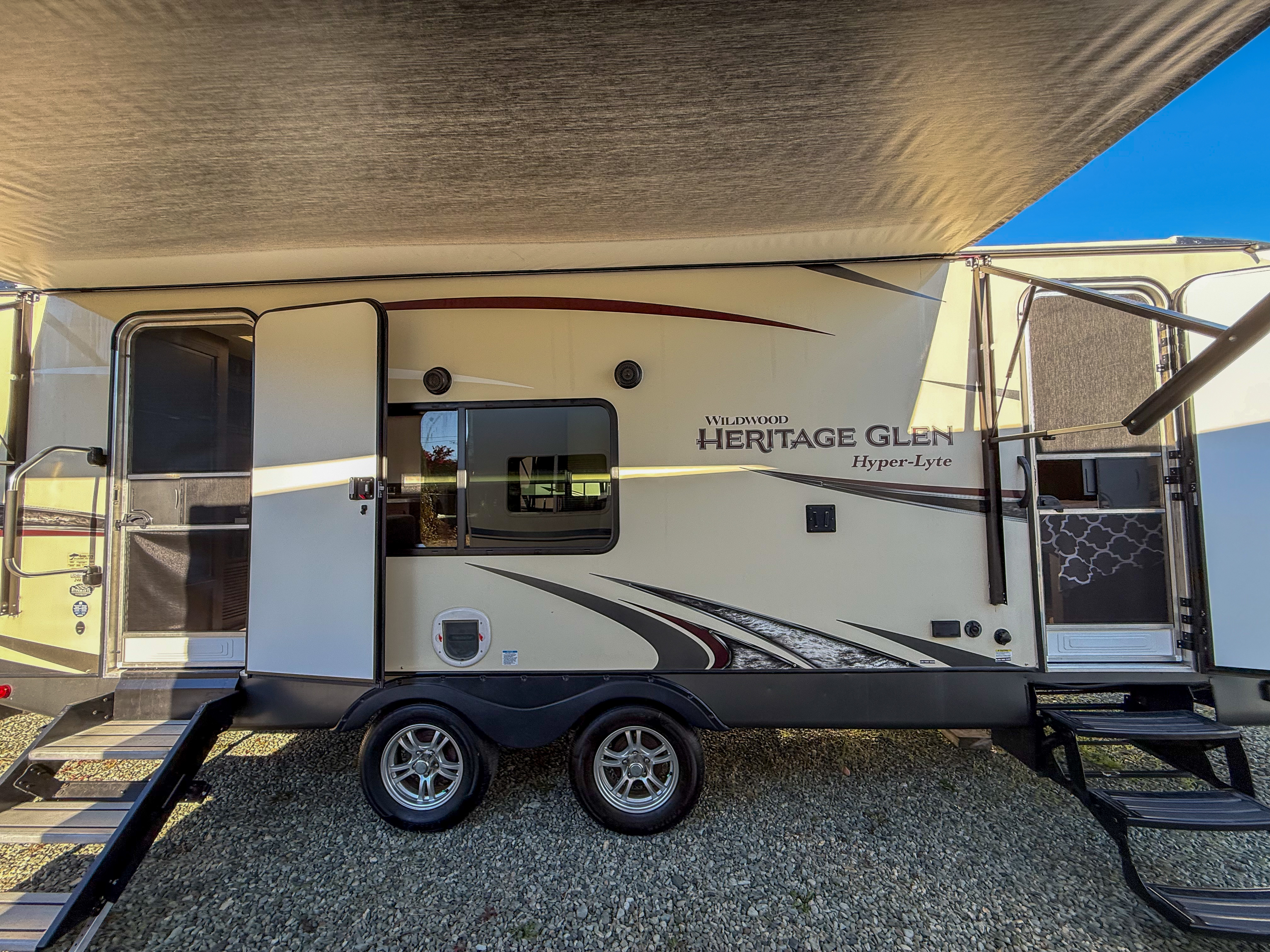 2020 Forest River WILDWOOD HERITAGE GLEN HYPER-LITE 24RKHL TRAVEL TRAILER