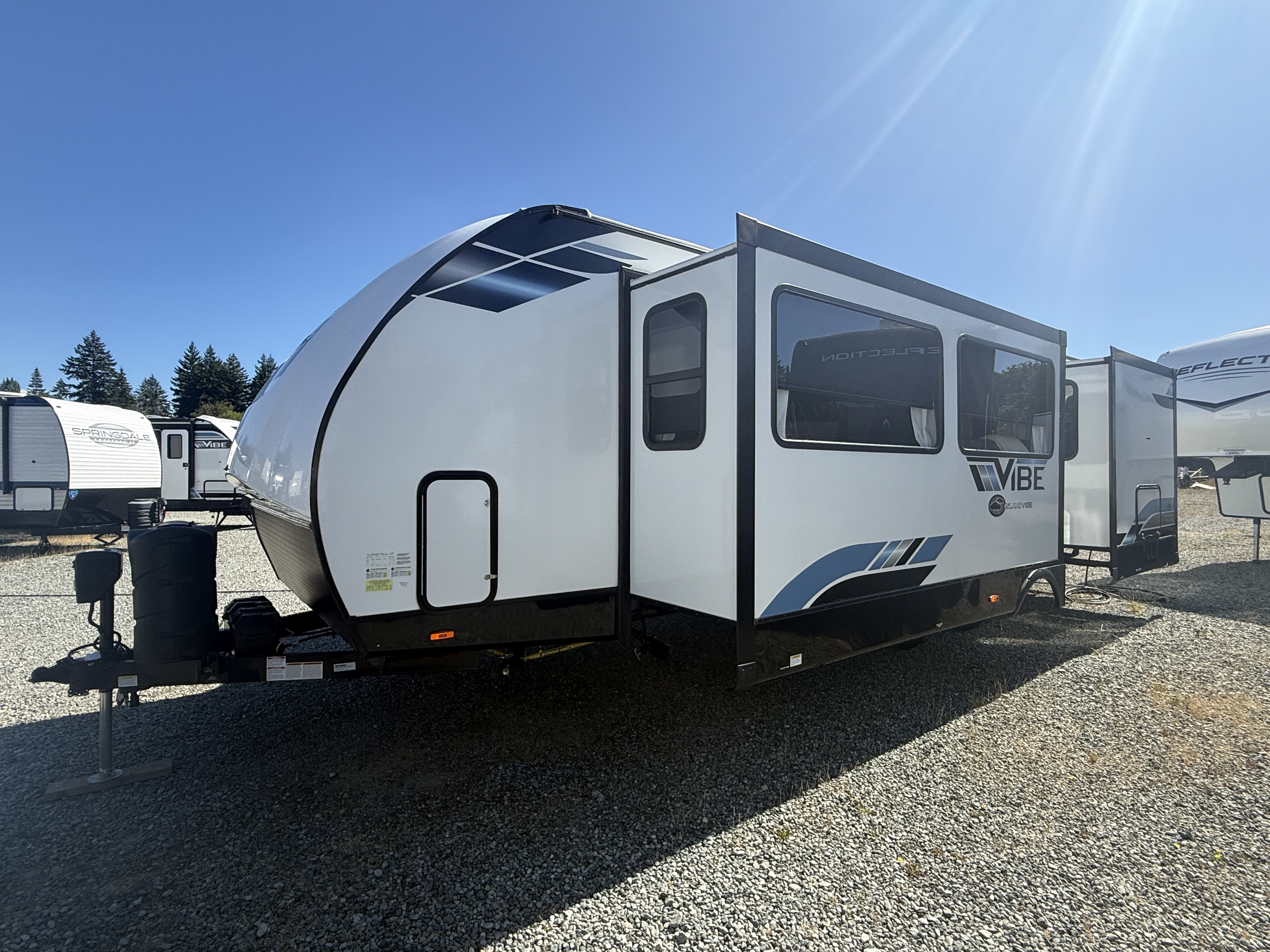 2021 Forest River ISLAND VIBE 27FK TRAVEL TRAILER