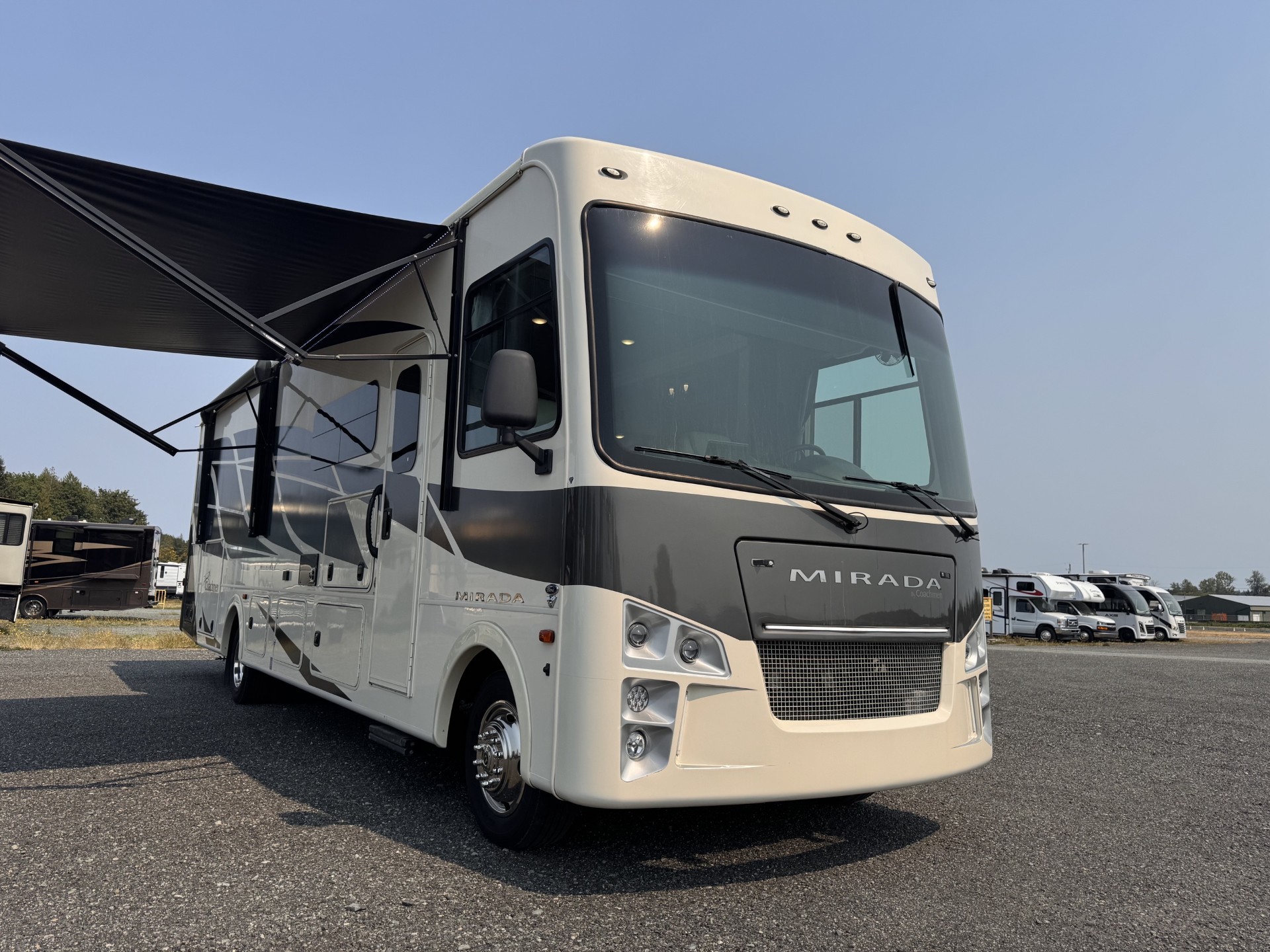 2022 COACHMEN Mirada 32LS CLASS A MOTORHOME