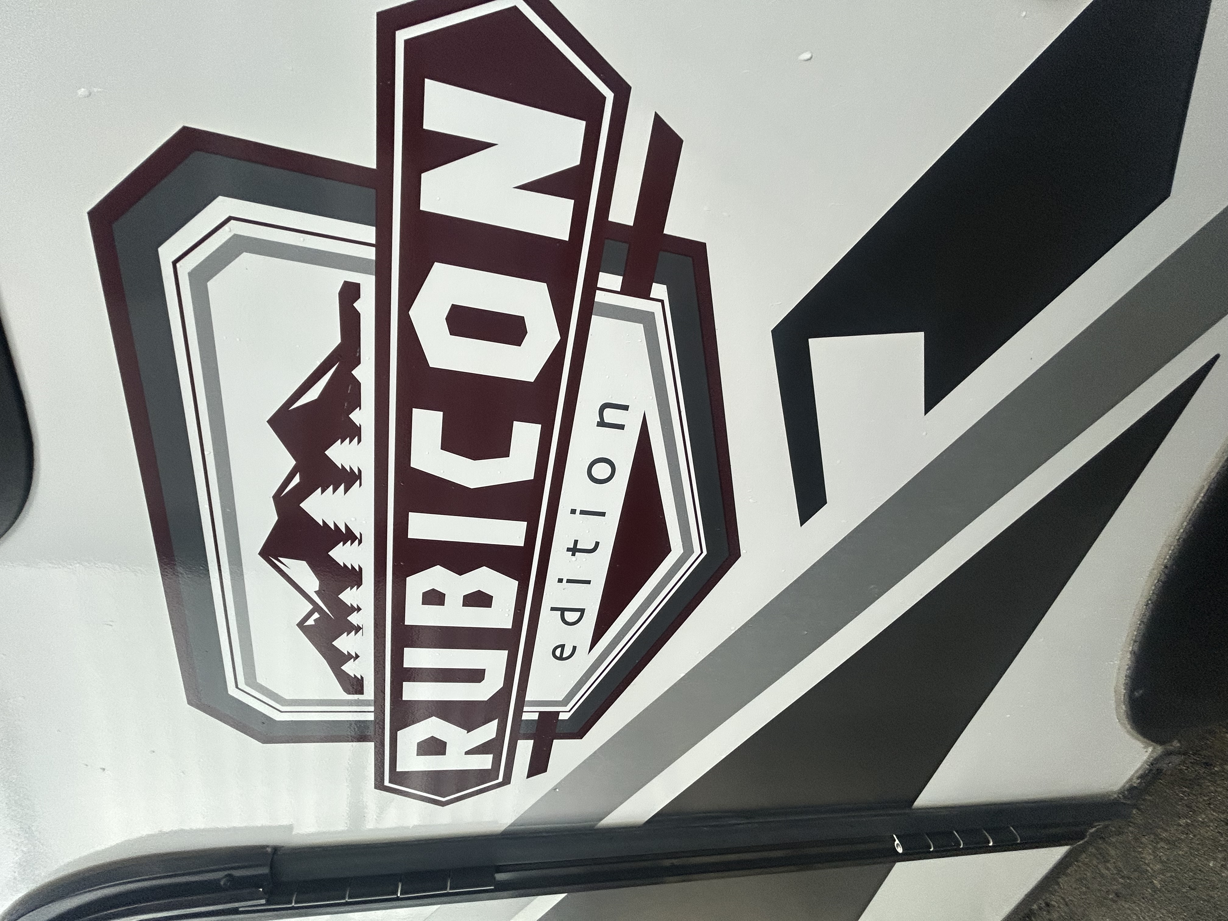 2022 Dutchmen Coleman Rubicon 1708bh TRAVEL TRAILER