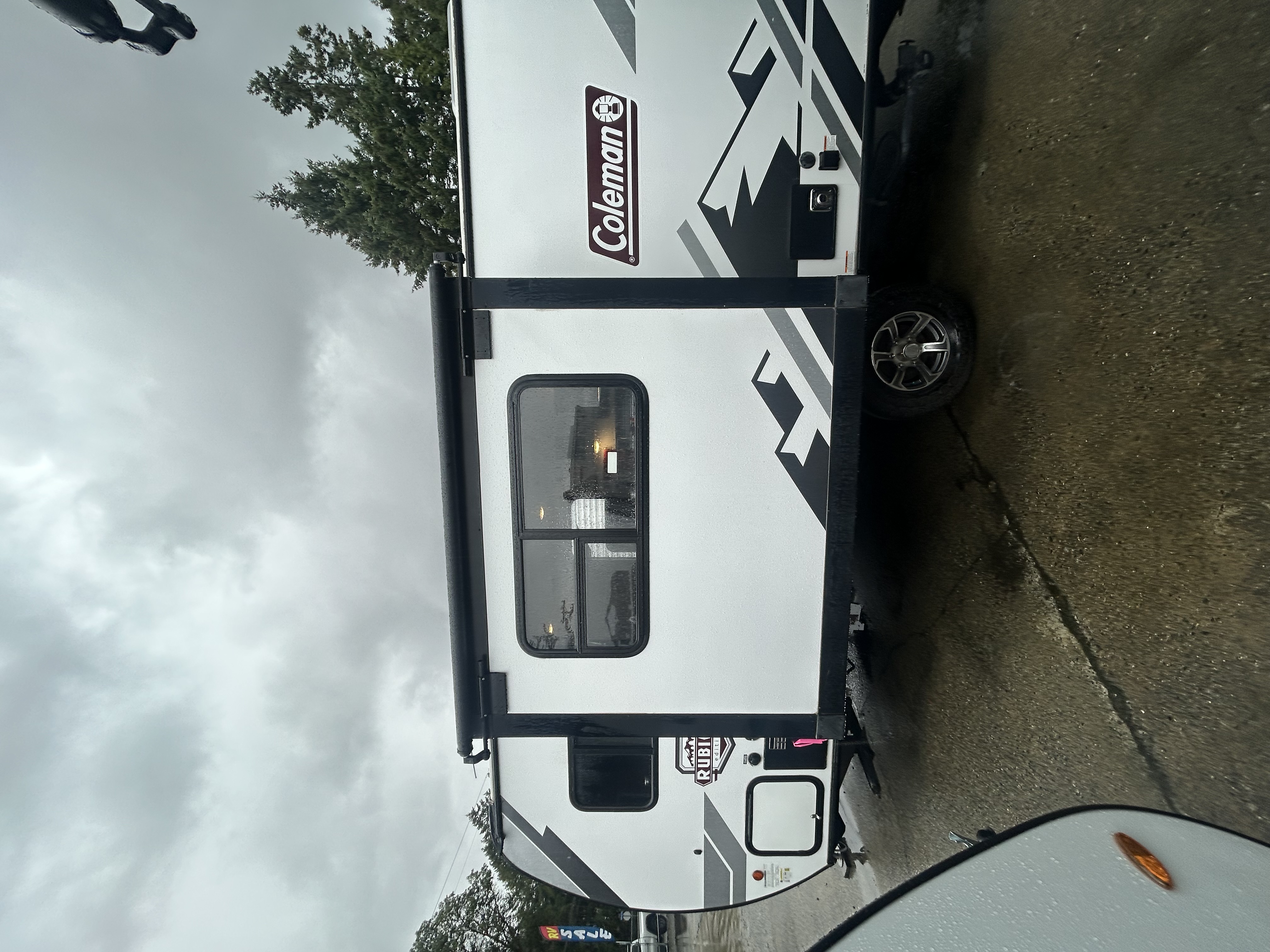 2022 Dutchmen Coleman Rubicon 1708bh TRAVEL TRAILER