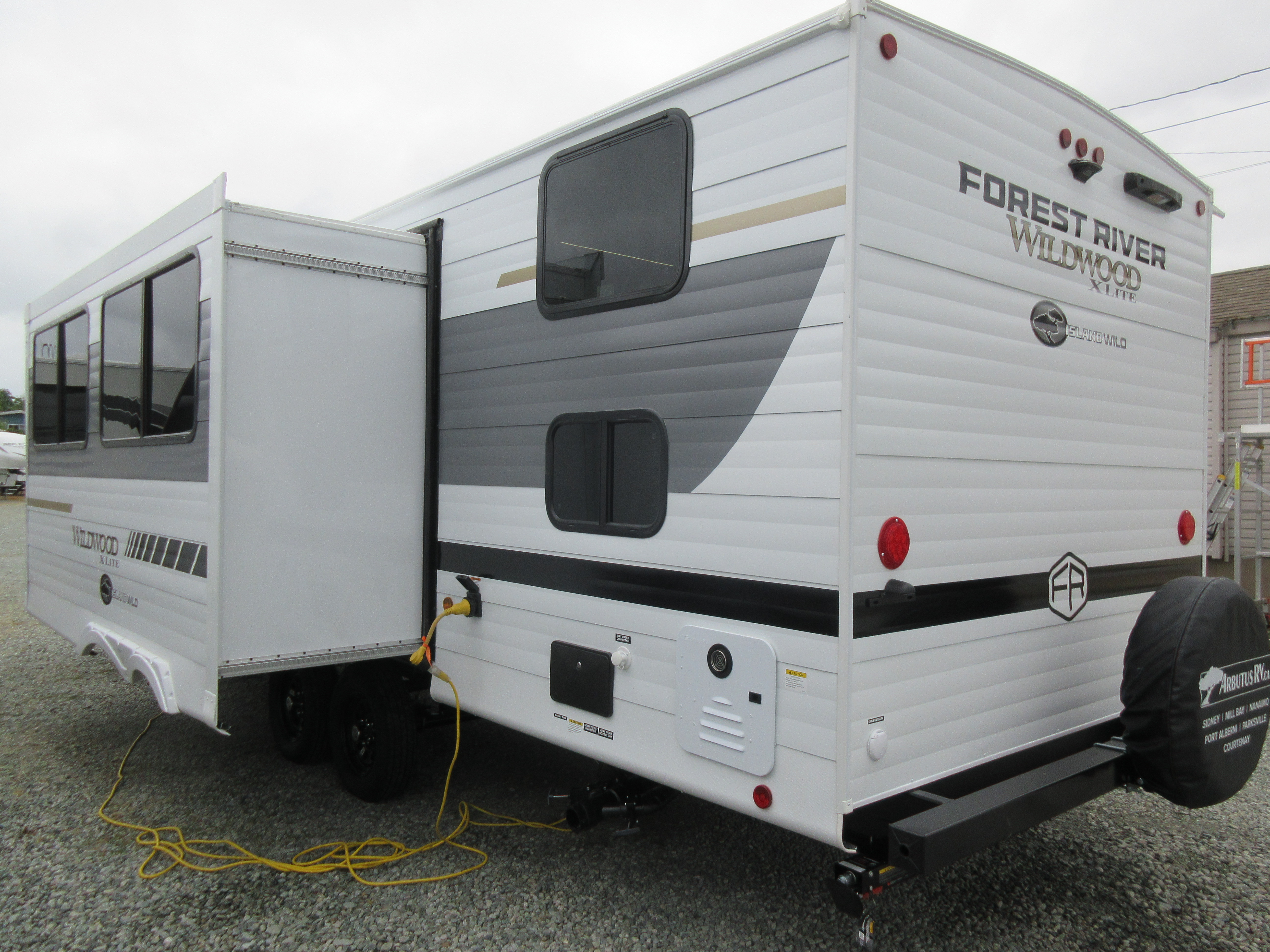 2026 Forest River ISLAND WILD 263BHXL Travel Trailer