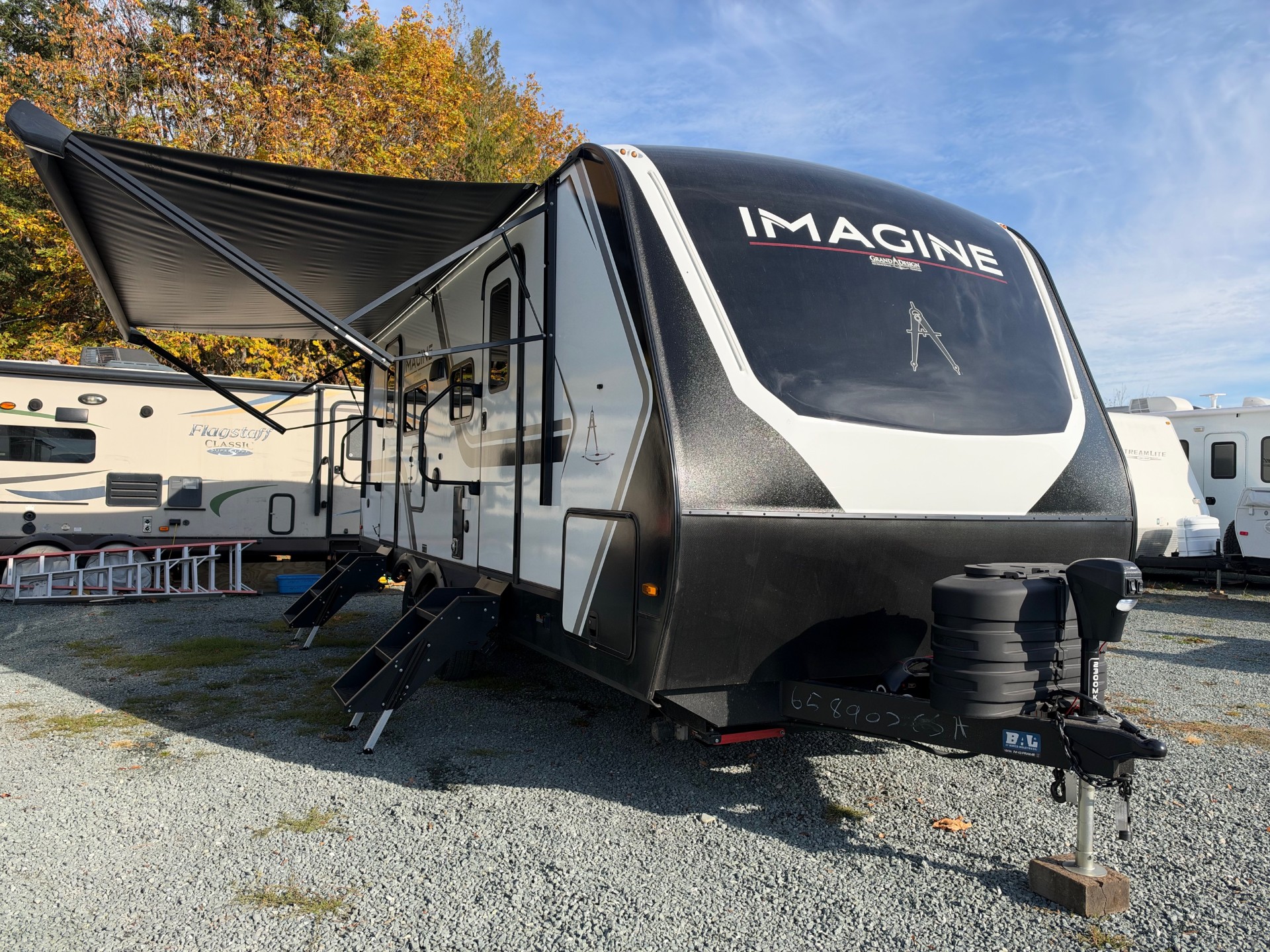 2027 Grand Design Imagine 2300MK TRAVEL TRAILER