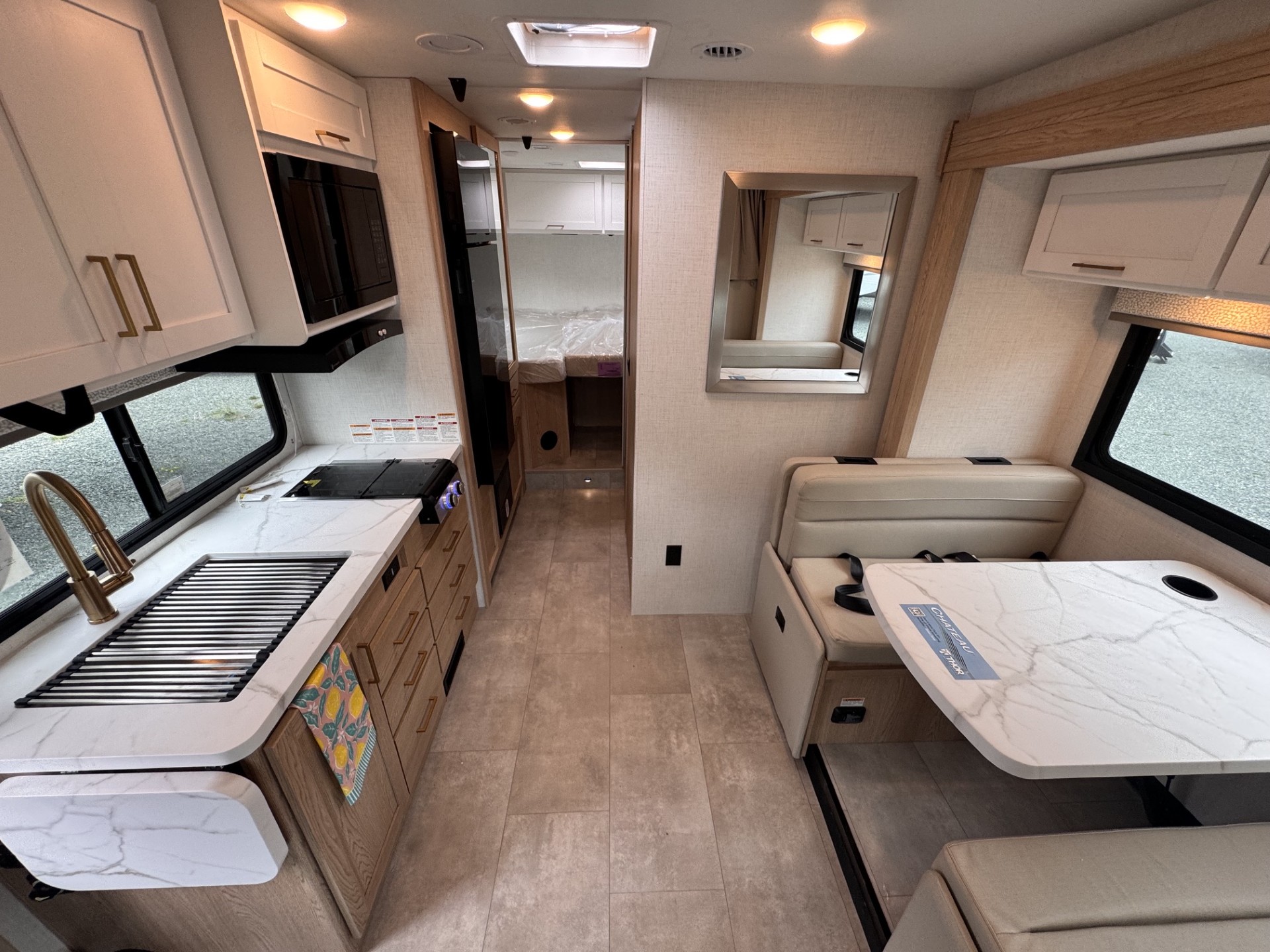 2027 Thor Motor Coach Chateau 25Z CLASS C MOTORHOME