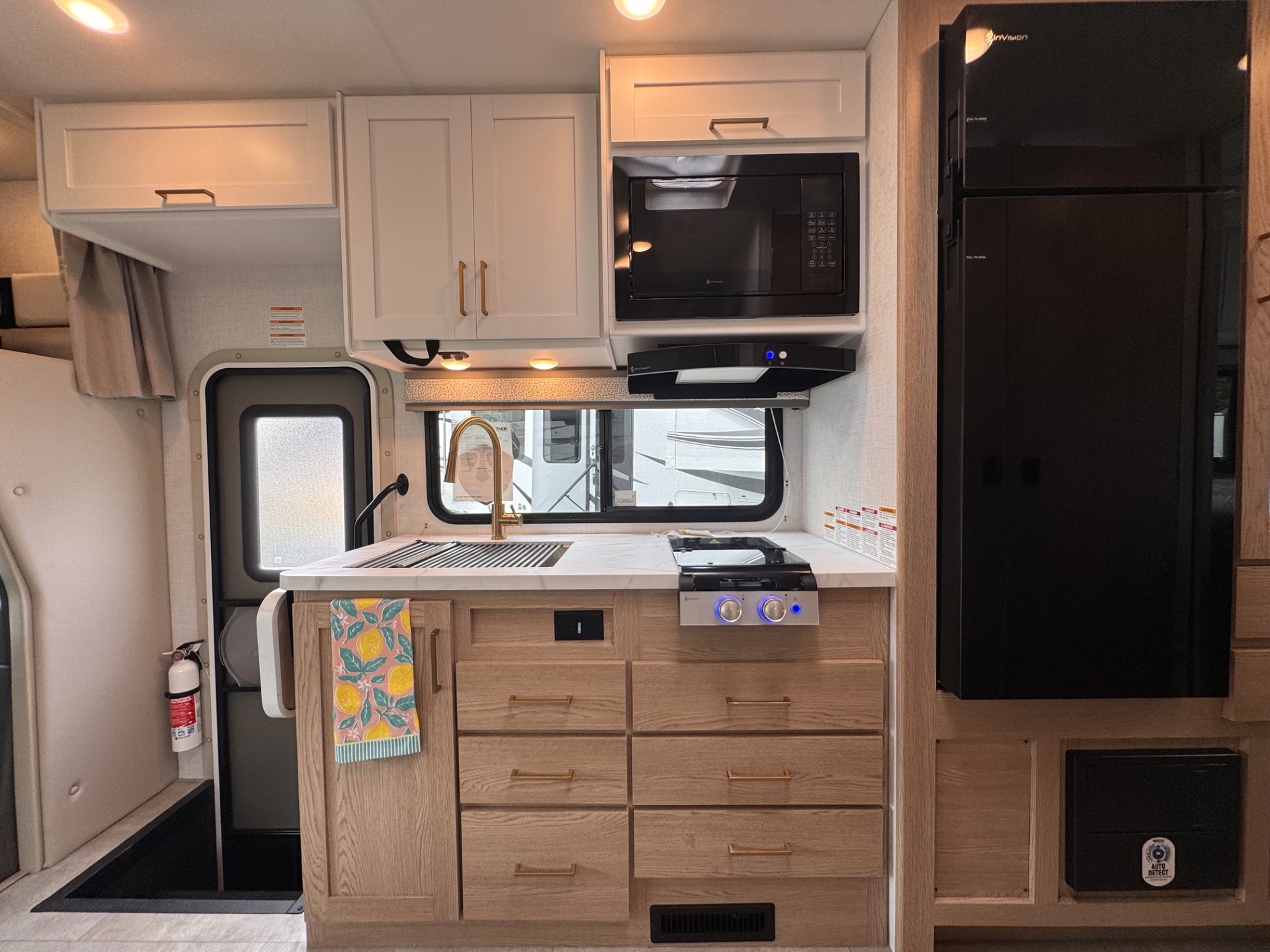 2027 Thor Motor Coach Chateau 25Z CLASS C MOTORHOME